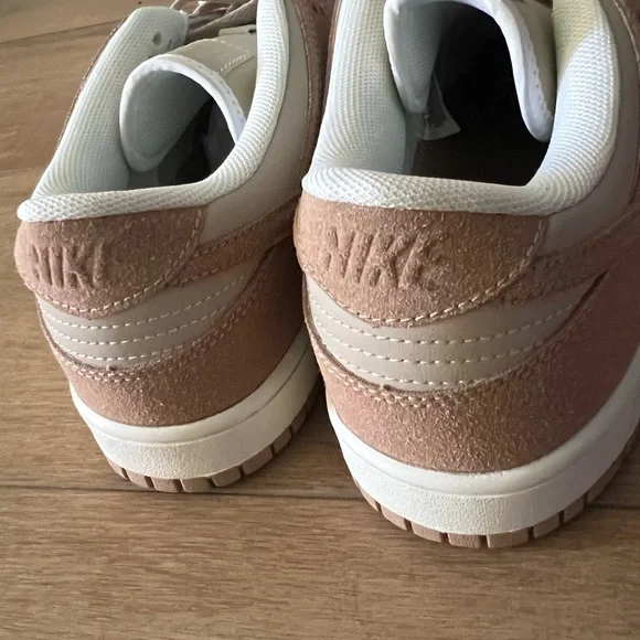 Nike Dunks Tan Suede and Cream Dunks Men’s 8 Women’s 10 NWOT - Picture 2 of 7
